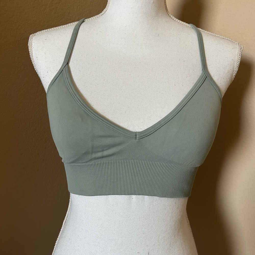 Lululemon Ebb to Street Bra